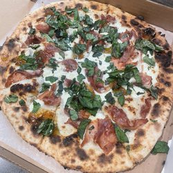 Wicked Pie - Fig and prosciutto pizza