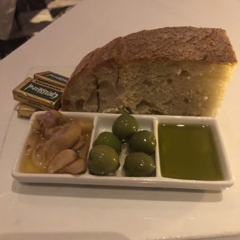 Fratelli - Bread - Italian Near Me - Everett, Massachusetts