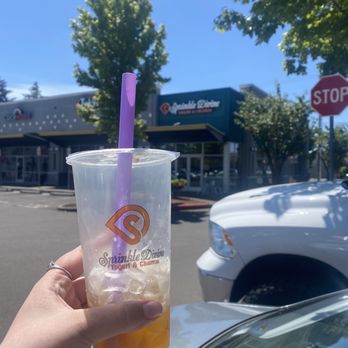 Sprinkle Divine - Peach tea - Ice Cream & Frozen Yogurt Near Me - Portland, Oregon