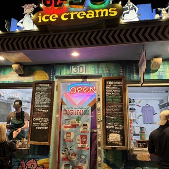 Amy's Ice Creams - Ice Cream & Frozen Yogurt Near Me - Austin, Texas