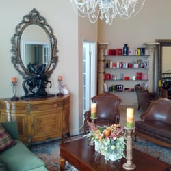 Wellsprings Medical - Omg i love their crystal chandeliers I felt like I was in a story book :P