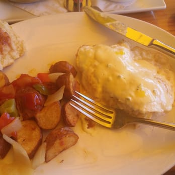 Murphy's - Crab Cake Eggs Benedict. This was really good. - American Near Me - Atlanta, Georgia Murphy's - Crab Cake Eggs Benedict. This was really good. - American Near Me - Atlanta, Georgia