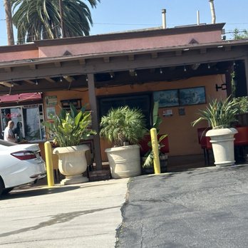 Taco Kings - Patio eating area. - Mexican Near Me - Azusa, California Taco Kings - Patio eating area. - Mexican Near Me - Azusa, California