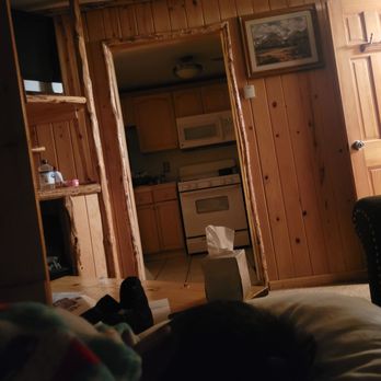 Big Bear Frontier - Pull out bed is convenient - Hotels Near Me - Big Bear Lake, California