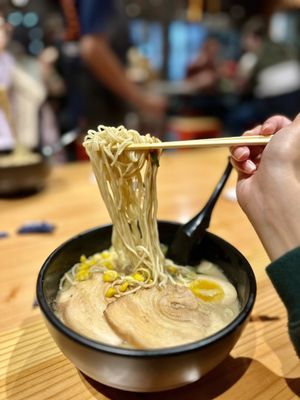 Mẹcha Noodle Bar by null