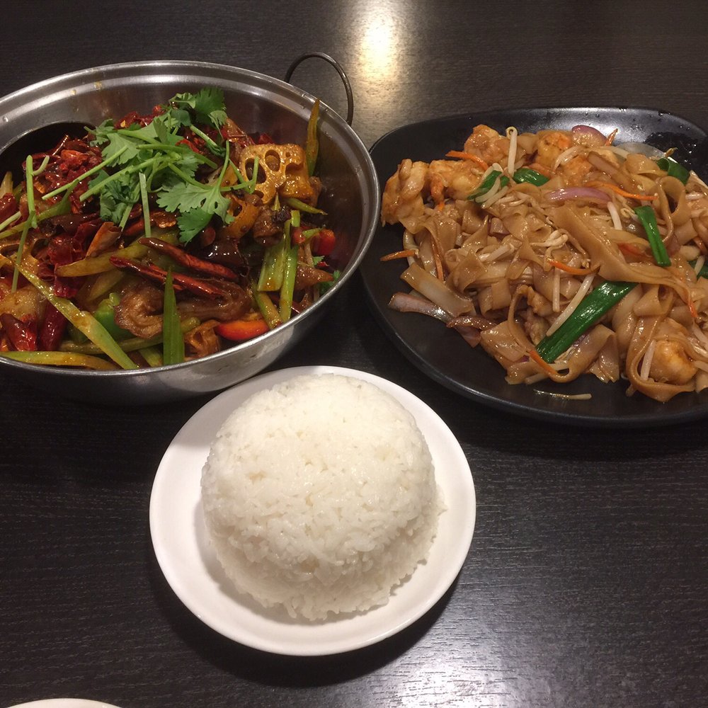 Red Chilli - Chinese Near Me - Redlands, California