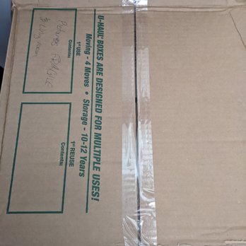 One Man and a Pickup - Smashed fragile box - Movers Near Me One Man and a Pickup - Smashed fragile box - Movers Near Me