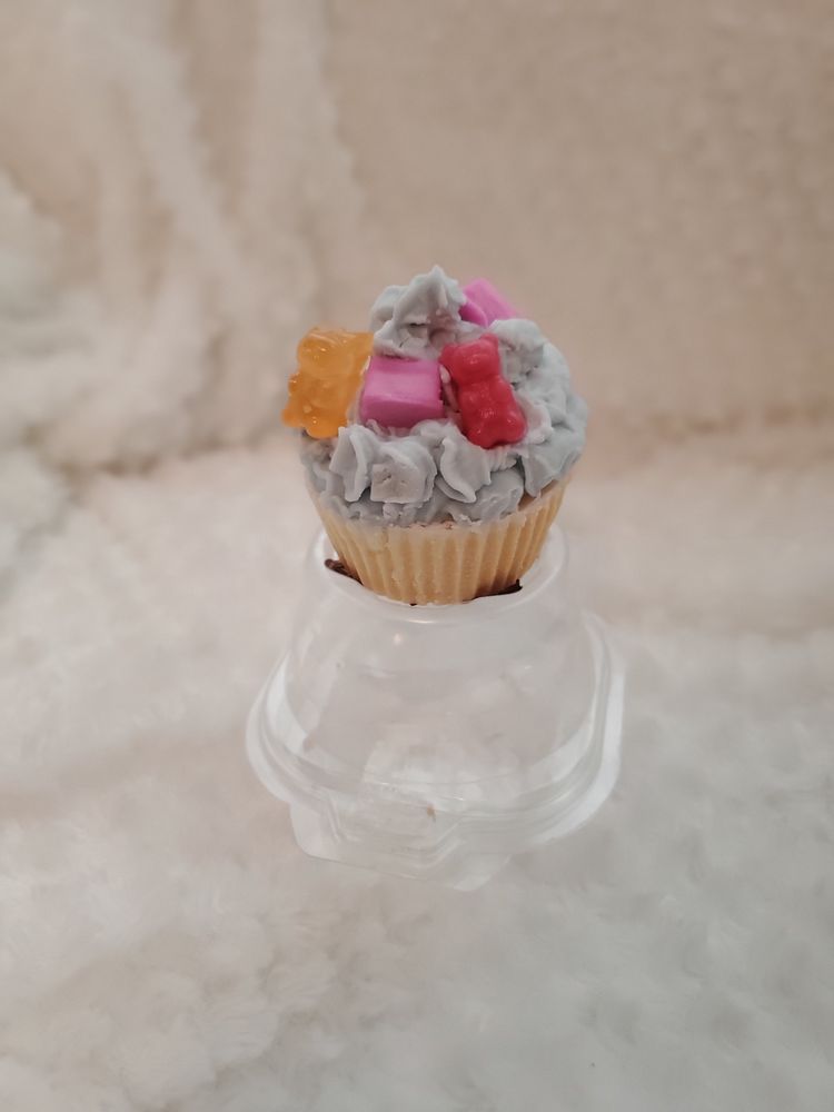 JUSDONTSTOP CANDLES Updated August 2024 6010 N Sam, Houston, Texas