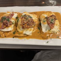 Mia's Pizza 37 - Chicken