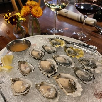 Party Bar - They had a variety of oysters, this is 4 different kinds - Cocktail Bars Near Me - Eugene, Oregon