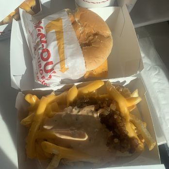 In-N-Out Burger - Grilled Cheese and Animal style fries - Fast Food Near Me - Hollywood, California In-N-Out Burger - Grilled Cheese and Animal style fries - Fast Food Near Me - Hollywood, California