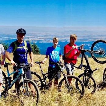 Marys Peak - Our MTB crew!! Pedaled 7 miles to Mary's Peak from the north side fire road. - Hiking Near Me - Philomath, Oregon Marys Peak - Our MTB crew!! Pedaled 7 miles to Mary's Peak from the north side fire road. - Hiking Near Me - Philomath, Oregon