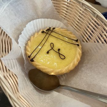 Le Petit Parisien - Lemon Tart - Sandwiches Near Me - New York, New York Le Petit Parisien - Lemon Tart - Sandwiches Near Me - New York, New York