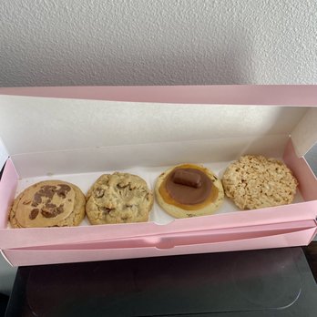 Crumbl - Kennewick - Late night cookie stop! - Bakeries Near Me - Kennewick, Washington Crumbl - Kennewick - Late night cookie stop! - Bakeries Near Me - Kennewick, Washington