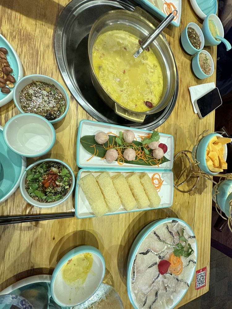 MISS FLOWER HOTPOT 13 Photos 9715 Bellaire Blvd, Houston, Texas