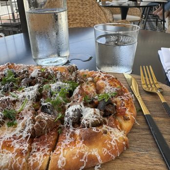 Mana + Pua - Wine Bars Near Me - Honolulu, Hawaii Mana + Pua - Wine Bars Near Me - Honolulu, Hawaii