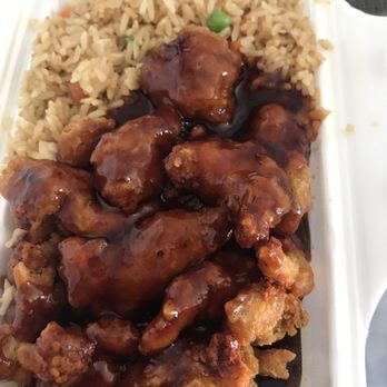 Yangs Chinese Restaurant - chicken and rice in a styrofoam container - Chinese Near Me - Barrie, Ontario Yangs Chinese Restaurant - chicken and rice in a styrofoam container - Chinese Near Me - Barrie, Ontario