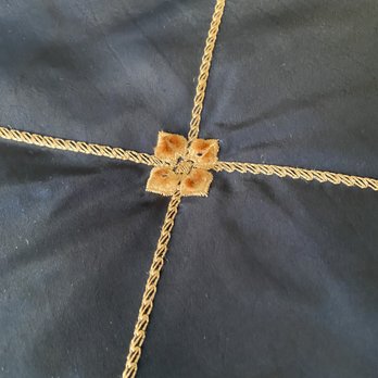 Kathy's Cleaner - Scrunched near the stitching. - Sewing & Alterations Near Me - Milpitas, California Kathy's Cleaner - Scrunched near the stitching. - Sewing & Alterations Near Me - Milpitas, California