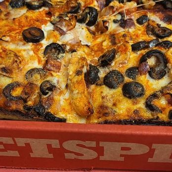 Jet's Pizza - Pizza Near Me - Apopka, Florida Jet's Pizza - Pizza Near Me - Apopka, Florida