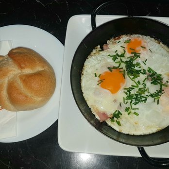 Linauer - Ham & Eggs 3 Eier mit 1 Semmel - Cafes Near Me - Leobersdorf, 3