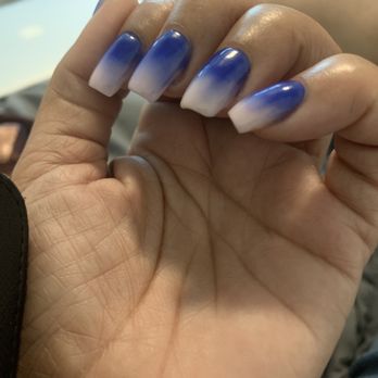 L & R Nails - If you look close you'll see how streaky the hombre is. It's not even blended in decently. - Nail Salons Near Me - Atlanta, Georgia L & R Nails - If you look close you'll see how streaky the hombre is. It's not even blended in decently. - Nail Salons Near Me - Atlanta, Georgia