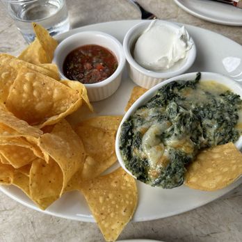 Nick's Manhattan Beach - Artichoke & Spinach Dip - American Near Me - Manhattan Beach, California