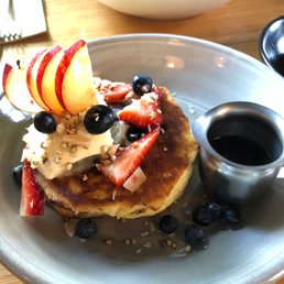 Berry hot cakes