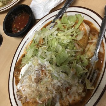 La Azteca Taqueria - Super Shredded Chicken Burrito with Chile Rojo - Mexican Near Me - Petaluma, California La Azteca Taqueria - Super Shredded Chicken Burrito with Chile Rojo - Mexican Near Me - Petaluma, California