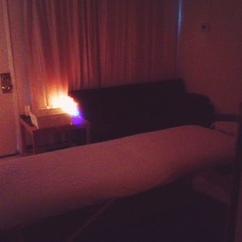 Tokyo Shiatsu - Massage bed - Massage Therapy Near Me - Orange, California Tokyo Shiatsu - Massage bed - Massage Therapy Near Me - Orange, California