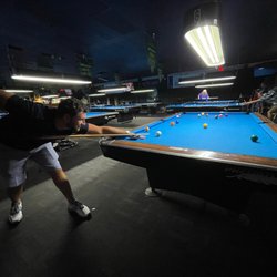 Strokers Sports Bar & Grill - Billiards