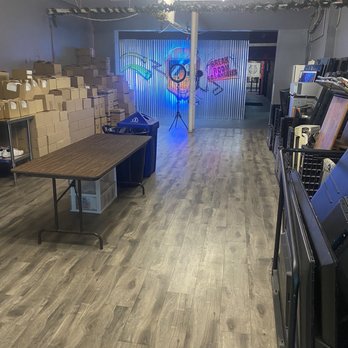 Break Room LA - Recreation Centers Near Me - Van Nuys, California