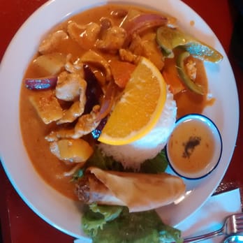 My Thai Cafe - Massaman chicken curry. Lunch special. - Thai Near Me - Victoria, British Columbia My Thai Cafe - Massaman chicken curry. Lunch special. - Thai Near Me - Victoria, British Columbia