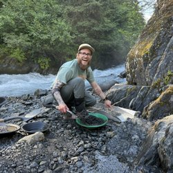 RL AK Outdoors - Davis, teaching us how to pan for GOLD!! So fun! And we all found gold!