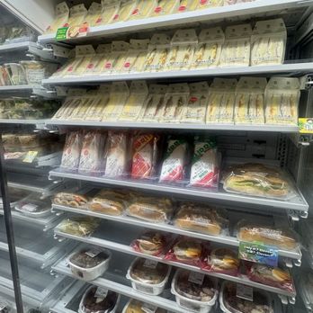 セブンイレブンハイアットリージェンシー東京店 - Updated December