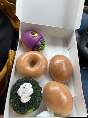 Krispy Kreme Café by null