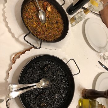 7 Portes - Squid ink paella, seafood paella (one of these destroyed all of us) - Mediterranean Near Me - Barcelona, B