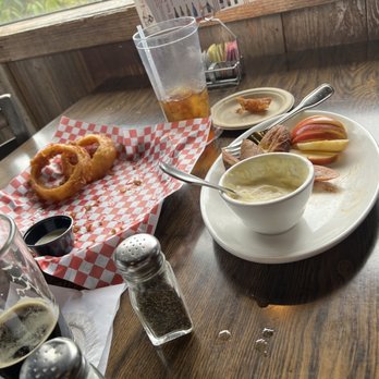 The Wild Hare Saloon - Working our way through the fondue appetizer and the onion rings. - American Near Me - Canby, Oregon