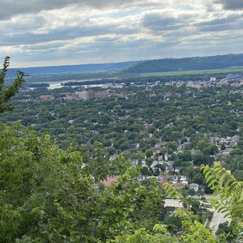 Grandad Bluff - Views - Recreation Centers Near Me - La Crosse, Wisconsin Grandad Bluff - Views - Recreation Centers Near Me - La Crosse, Wisconsin