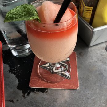Vinsetta Garage - Strawberry Lemonade Slush - American Near Me - Berkley, Michigan Vinsetta Garage - Strawberry Lemonade Slush - American Near Me - Berkley, Michigan