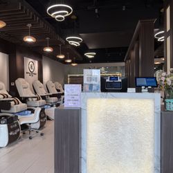 Royal Retreat Pedi spa