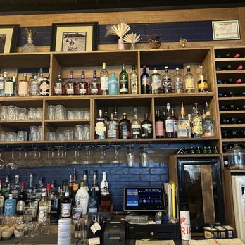 Faria - Bar area - Portuguese Near Me - Kailua, Hawaii