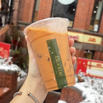 Bloome Fruit Tea - Thai Milk Tea - Juice Bars & Smoothies Near Me - Boston, Massachusetts