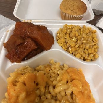 The Good Life Cafe - Candied Yams, Corn, Mac and cheese - Soul Food Near Me - Chicago, Illinois The Good Life Cafe - Candied Yams, Corn, Mac and cheese - Soul Food Near Me - Chicago, Illinois