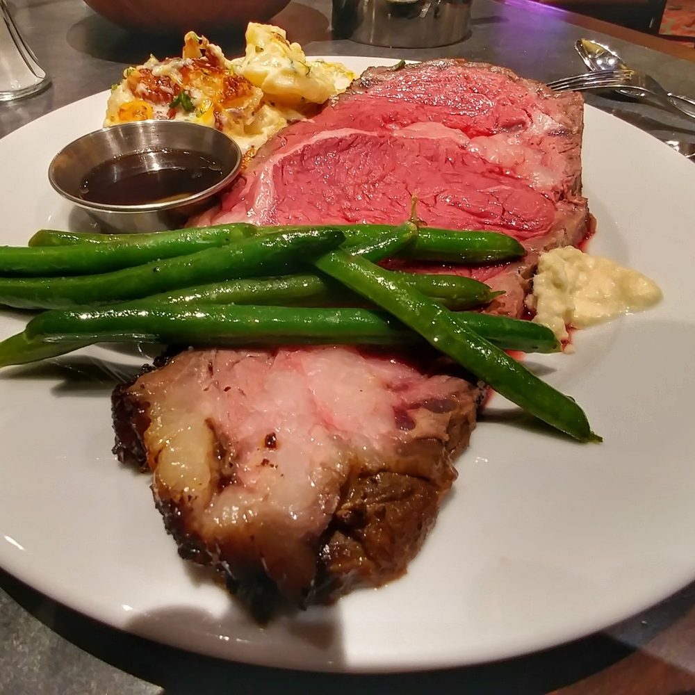 Falls Buffet - Prime rib, green beans, scalloped potatos - YUMMY - Buffets Near Me - Snoqualmie, Washington Falls Buffet - Prime rib, green beans, scalloped potatos - YUMMY - Buffets Near Me - Snoqualmie, Washington