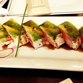 Shiki Sushi - Zen roll - Sushi Bars Near Me - Studio City, California