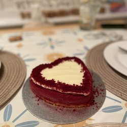The Hummingbird Bakery - Red velvet cheesecake
