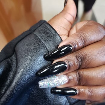 Happy Spa Nails - Beautiful the service is amazing. The workers are nice and gentle too. - Nail Salons Near Me - Saint Clair Shores, Michigan Happy Spa Nails - Beautiful the service is amazing. The workers are nice and gentle too. - Nail Salons Near Me - Saint Clair Shores, Michigan