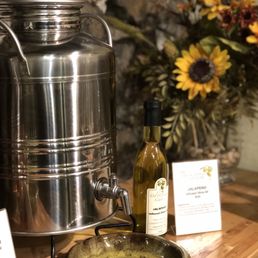 IG: ahugandquiche | Gourmet olive oil IG: ahugandquiche | Gourmet olive oil