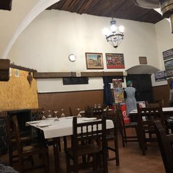 Mesón San Isidro - Comiendo en familia