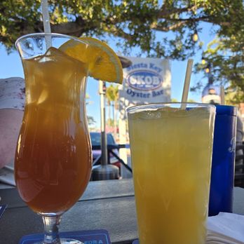 Siesta Key Oyster Bar - Rum Stumbler and Florida Crush - Seafood Near Me - Sarasota, Florida